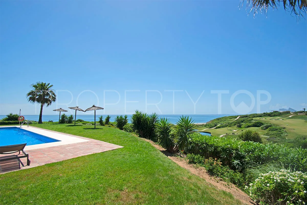 3 bedrooms apartment in Alcaidesa Costa for sale