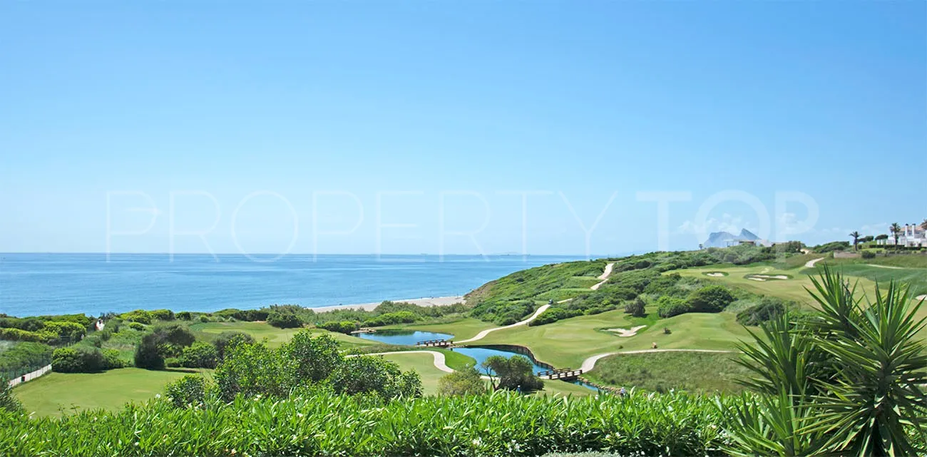3 bedrooms apartment in Alcaidesa Costa for sale