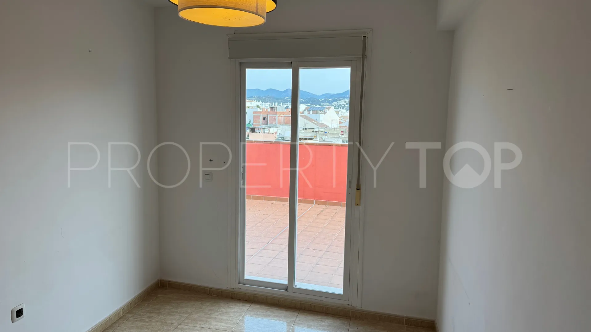 For sale penthouse with 3 bedrooms in San Pedro de Alcantara