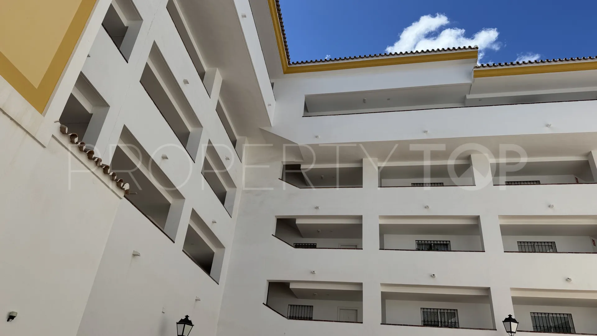 For sale penthouse with 3 bedrooms in San Pedro de Alcantara