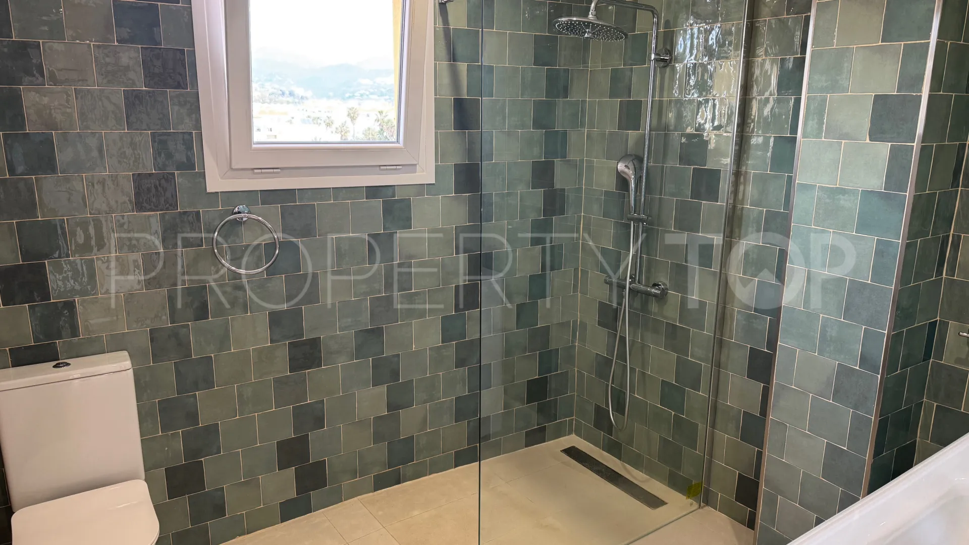 For sale penthouse with 3 bedrooms in San Pedro de Alcantara