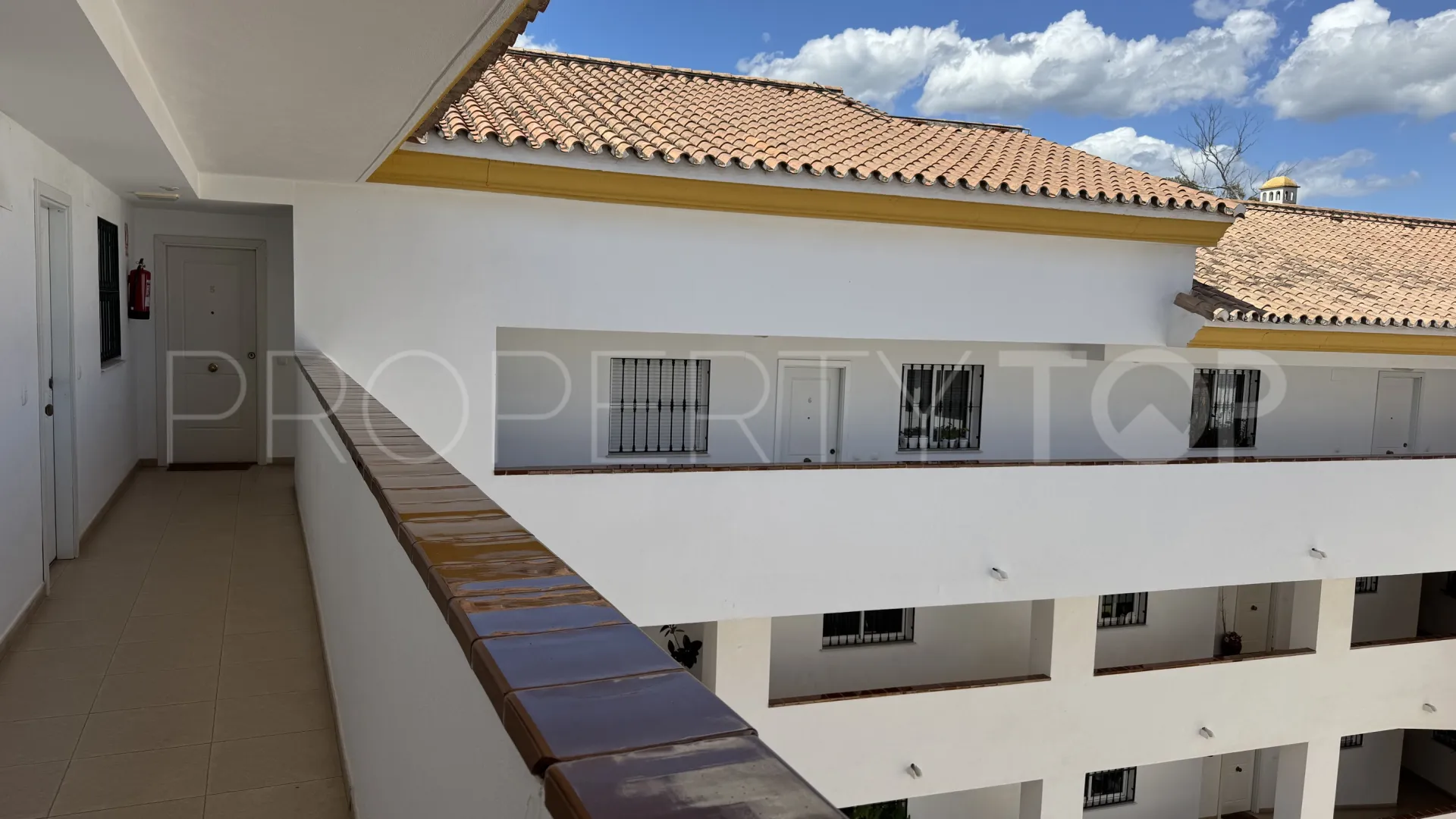 For sale penthouse with 3 bedrooms in San Pedro de Alcantara