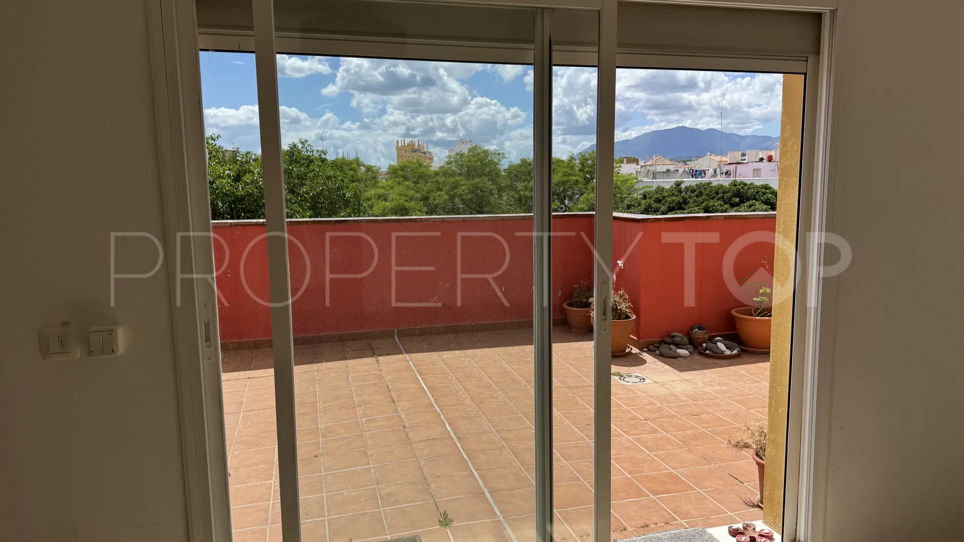 For sale penthouse with 3 bedrooms in San Pedro de Alcantara
