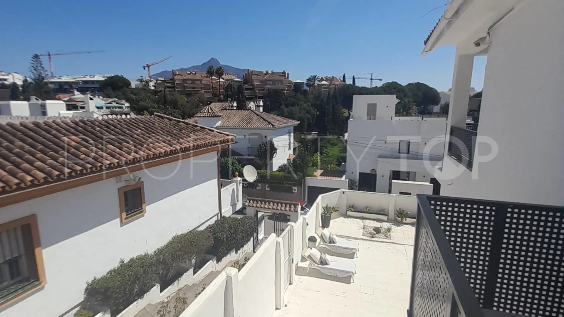 For sale Nueva Andalucia house