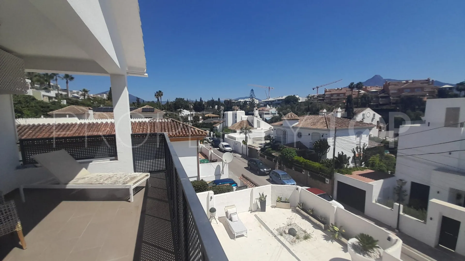 For sale Nueva Andalucia house