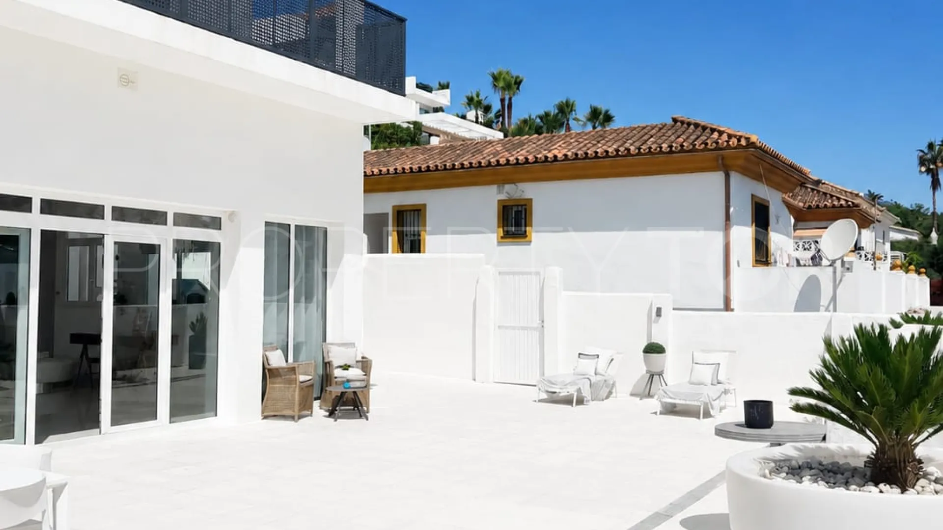Casa a la venta en Nueva Andalucia