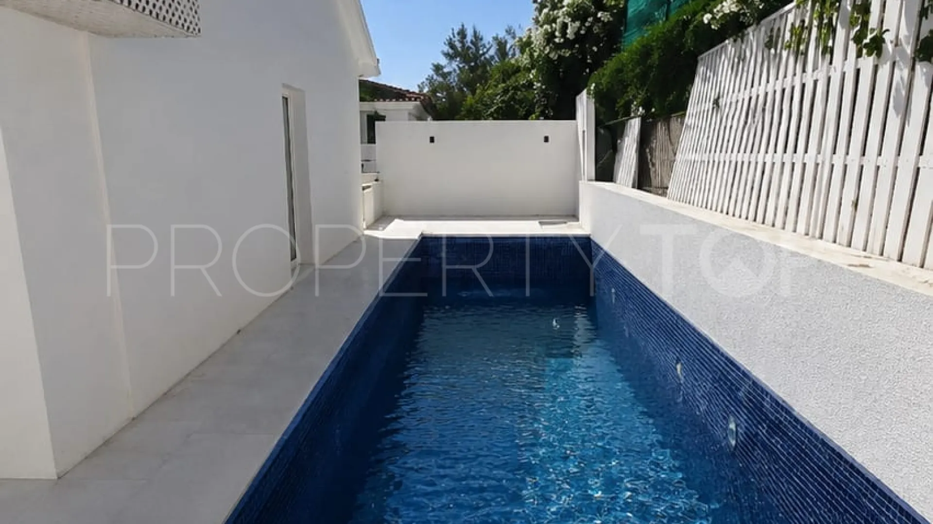 For sale Nueva Andalucia house