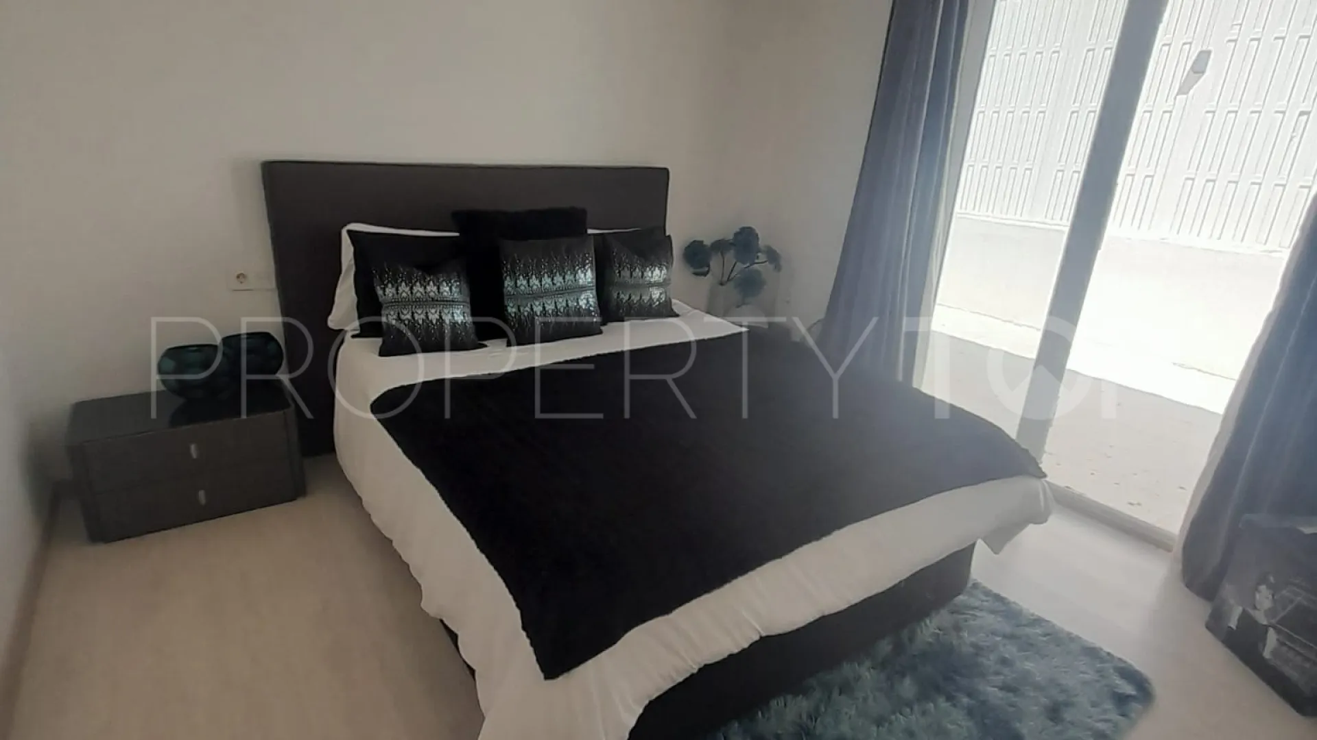 For sale Nueva Andalucia house