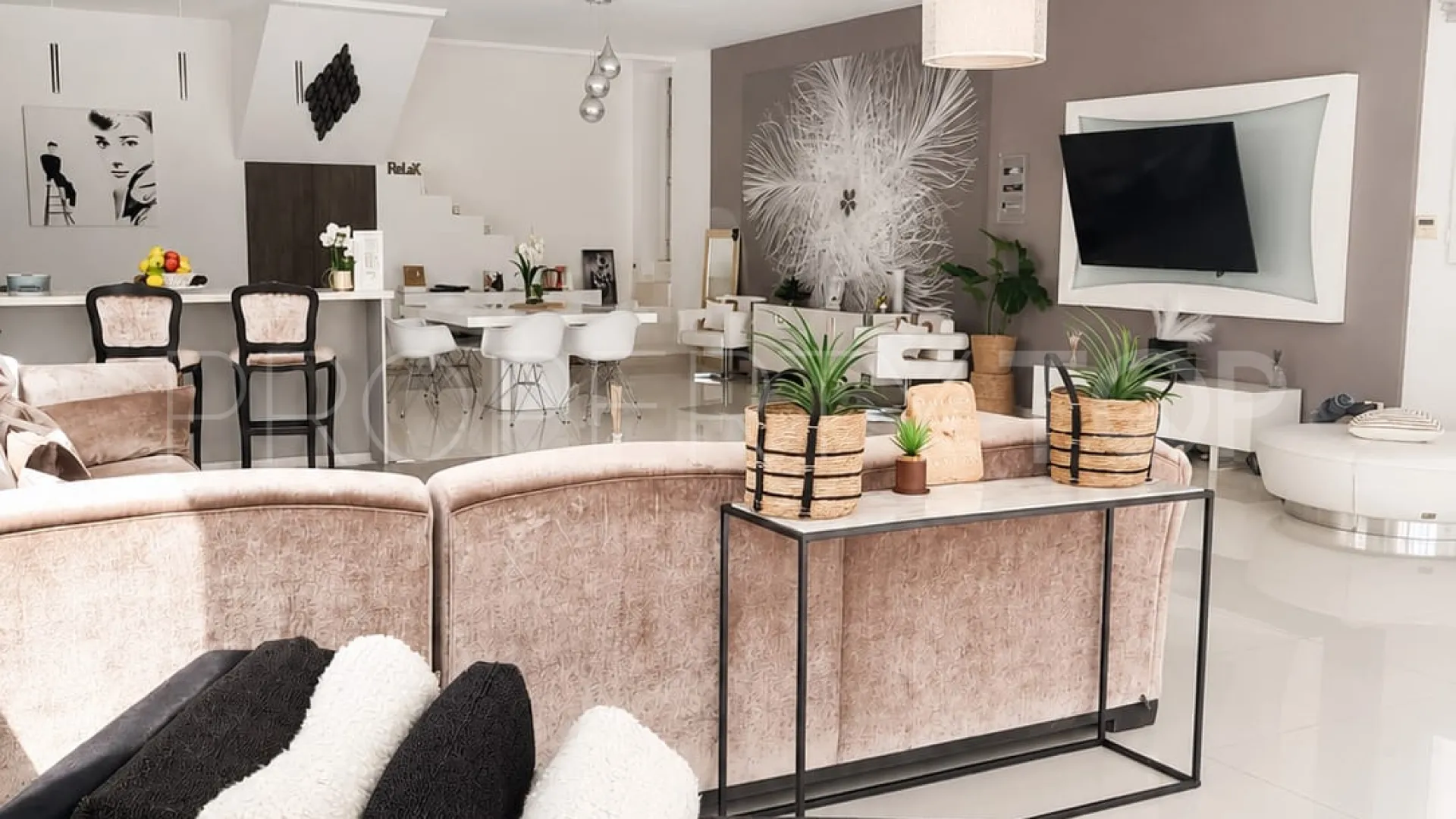 Casa a la venta en Nueva Andalucia