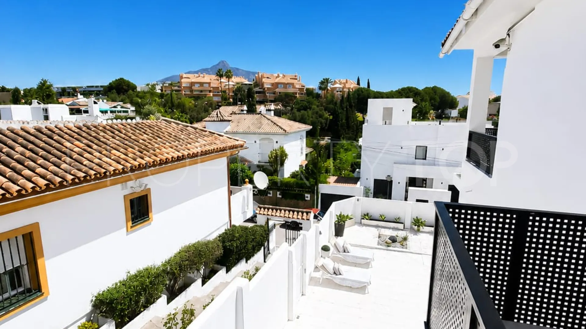Casa a la venta en Nueva Andalucia