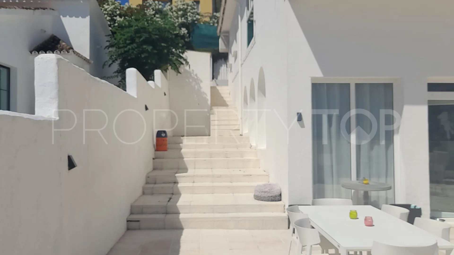 For sale Nueva Andalucia house