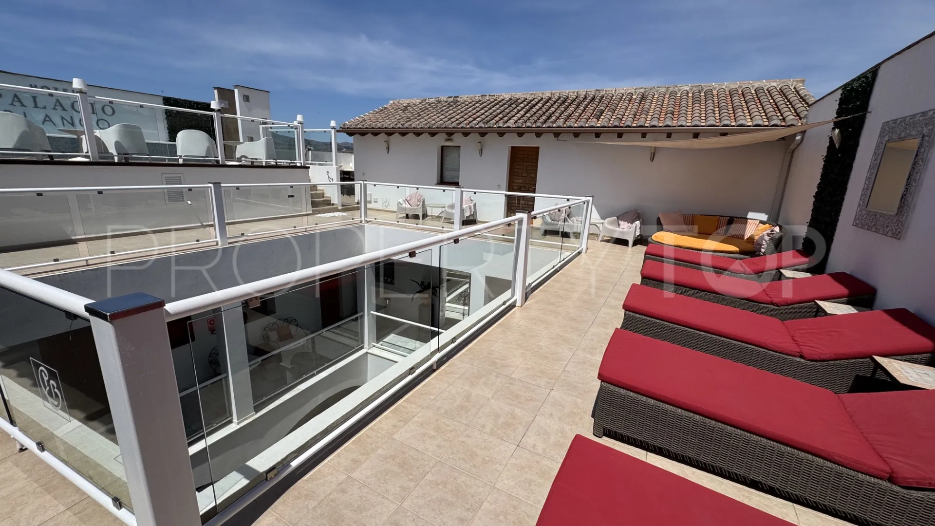 13 bedrooms Vélez-Málaga Pueblo hotel for sale