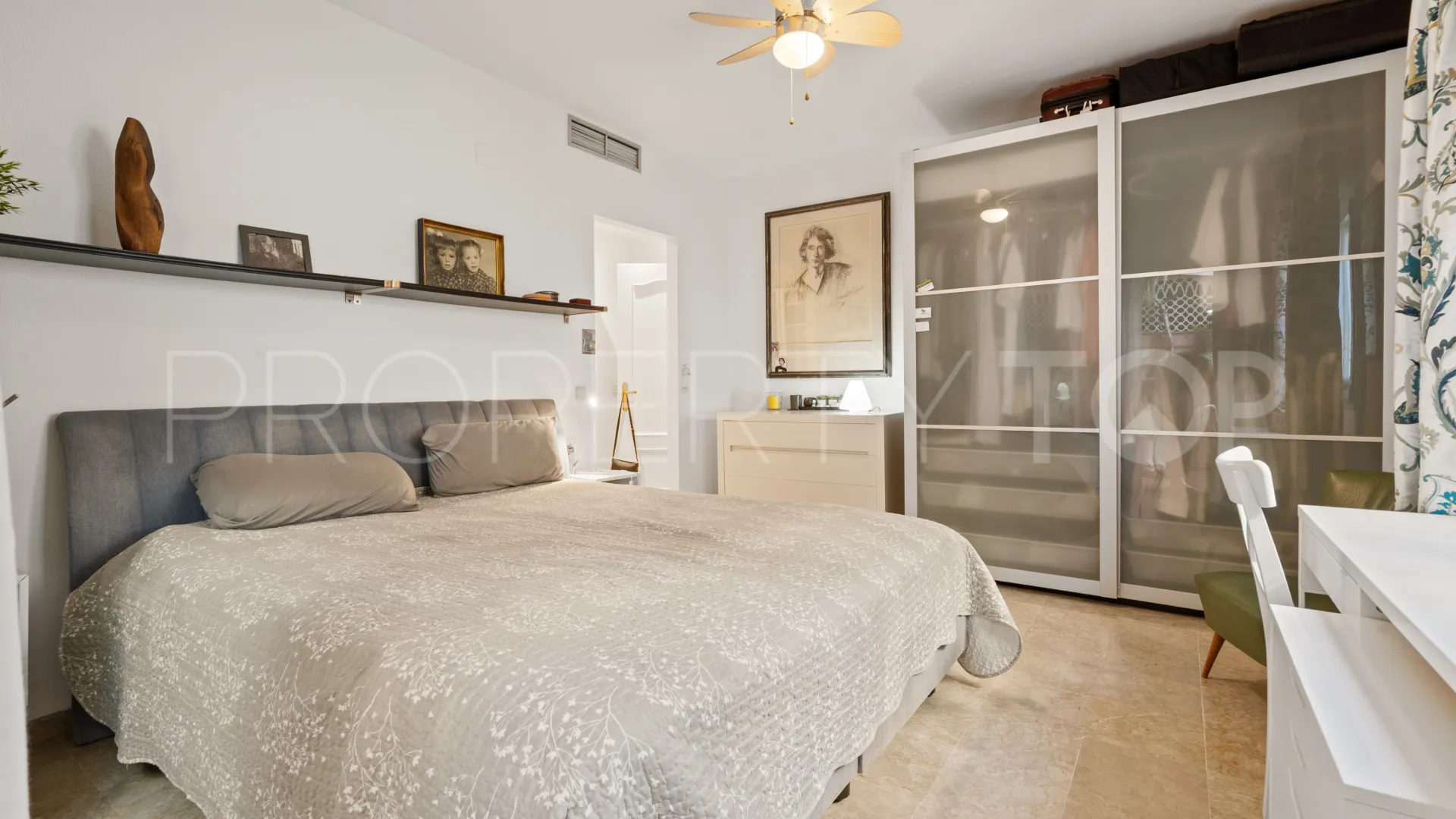 Apartamento en venta en Marina Bay de 3 dormitorios