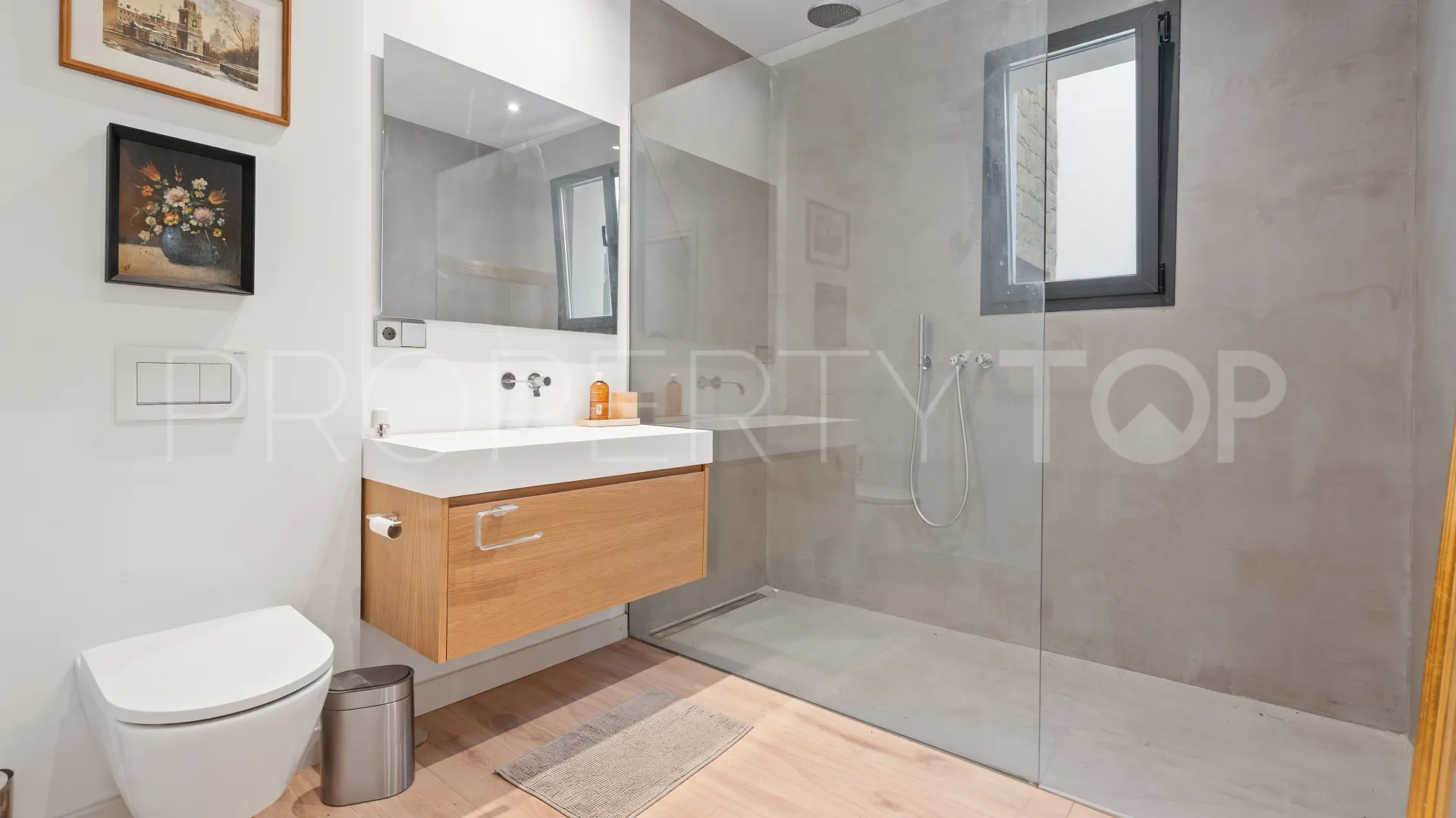 For sale villa in El Madroñal with 6 bedrooms