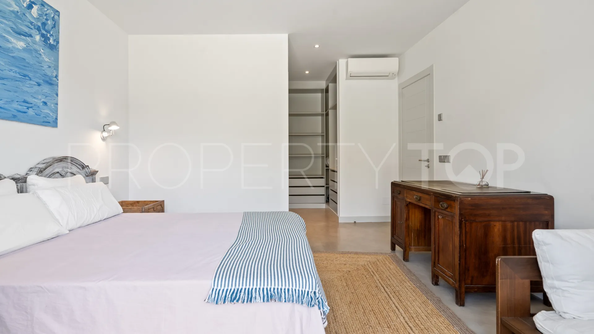 For sale villa in El Madroñal with 6 bedrooms