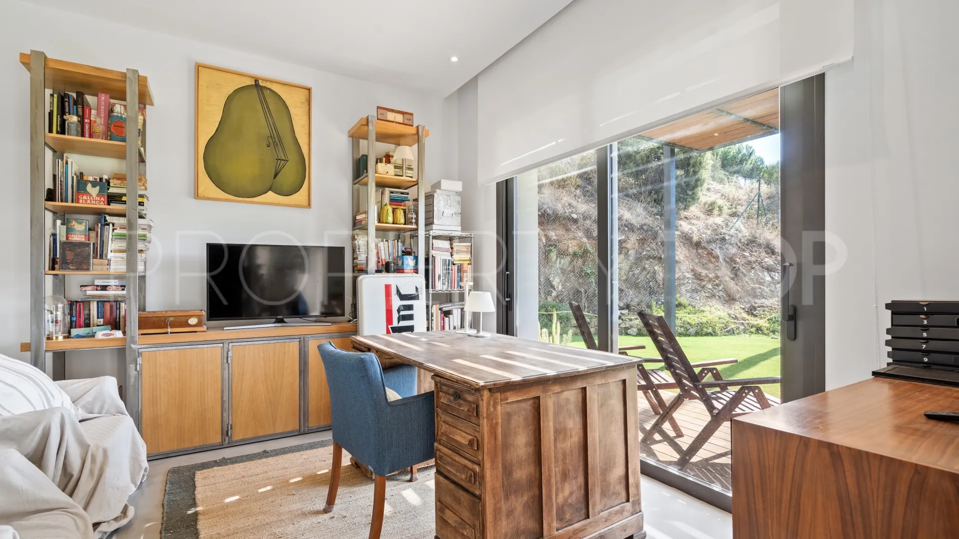 For sale villa in El Madroñal with 6 bedrooms