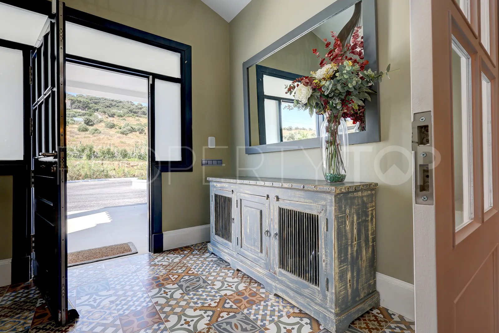 Casares, villa en venta