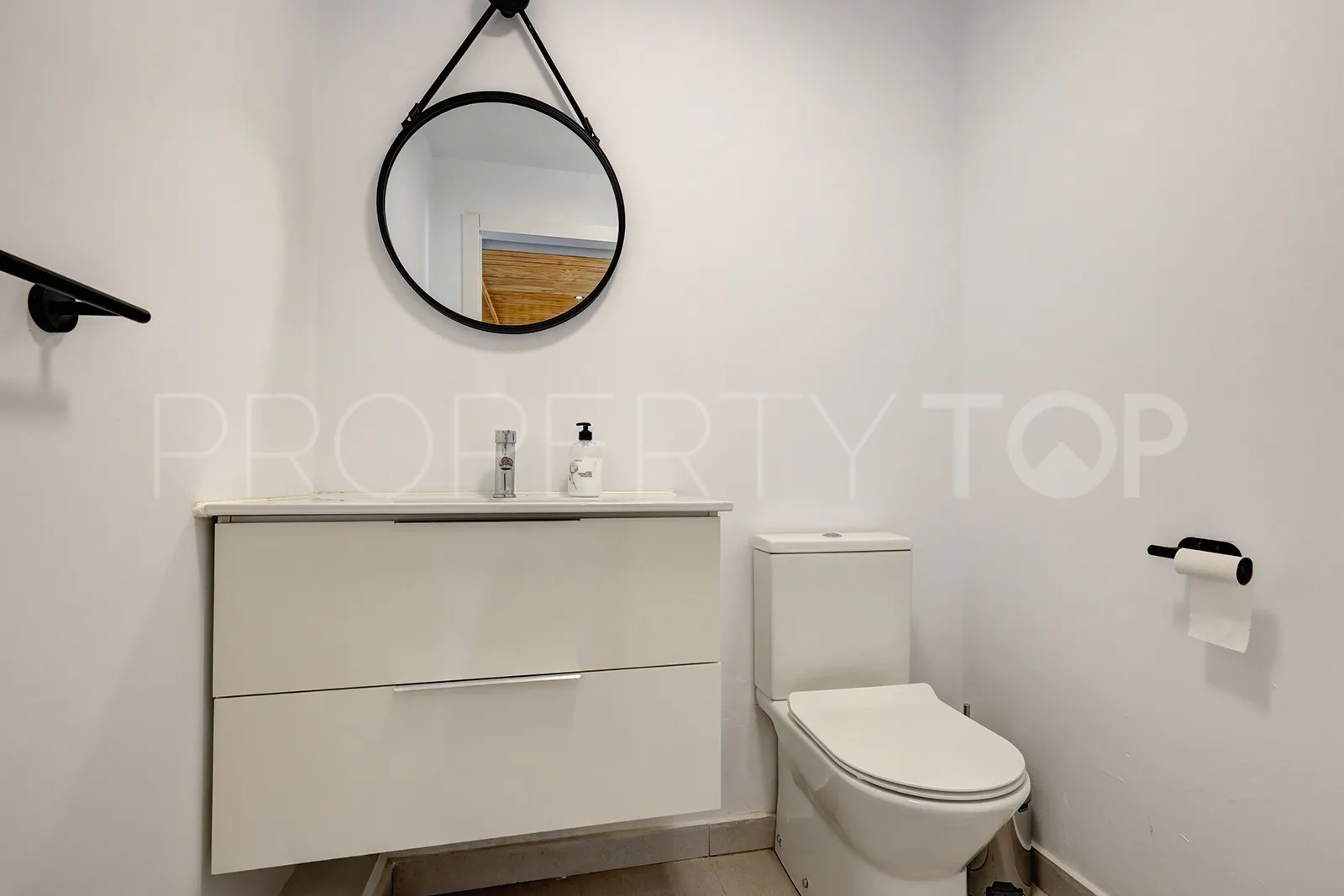 Casares, villa en venta