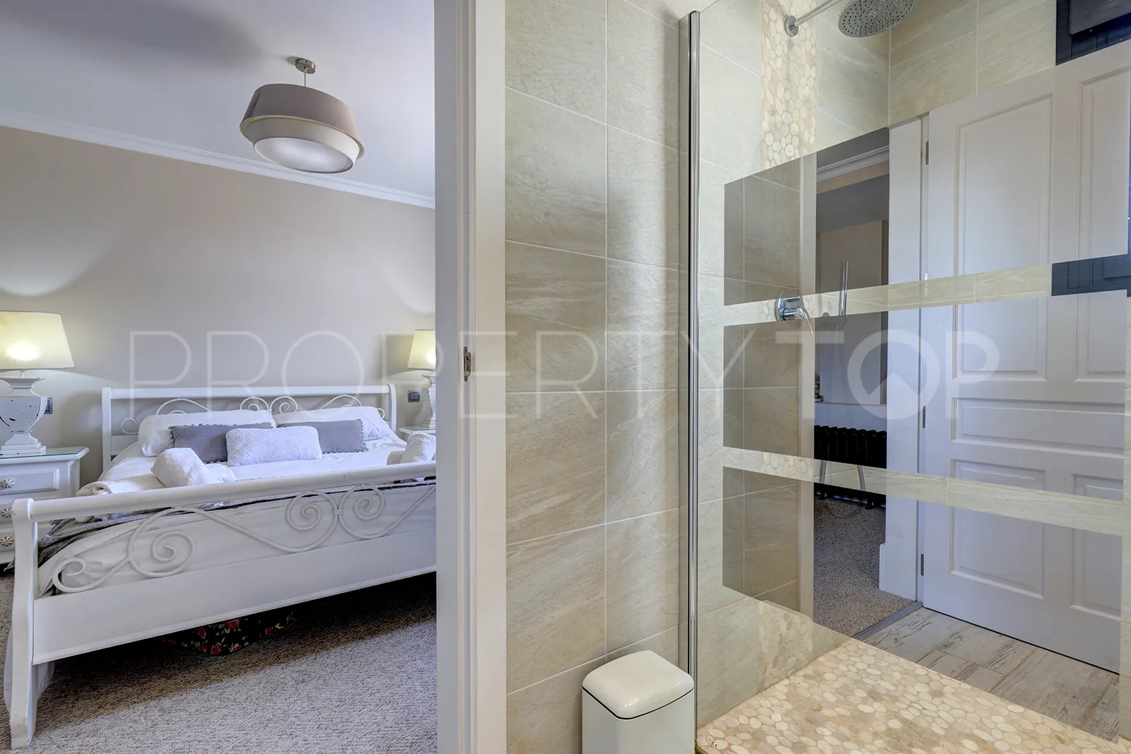 Casares, villa en venta
