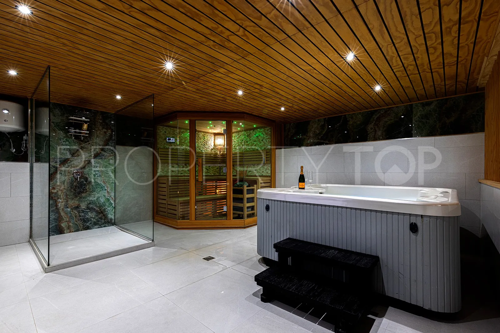 Casares, villa en venta