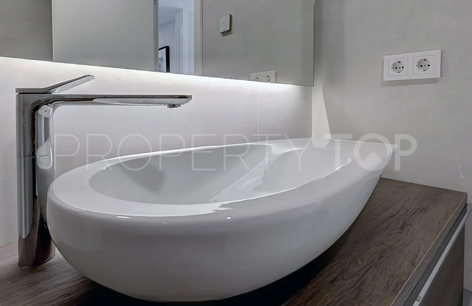 3 bedrooms apartment in The Edge for sale