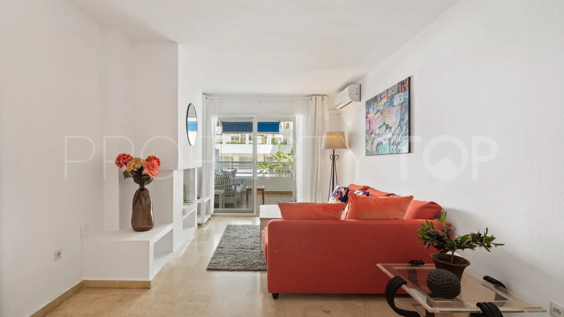 Apartamento en venta en Estepona Puerto
