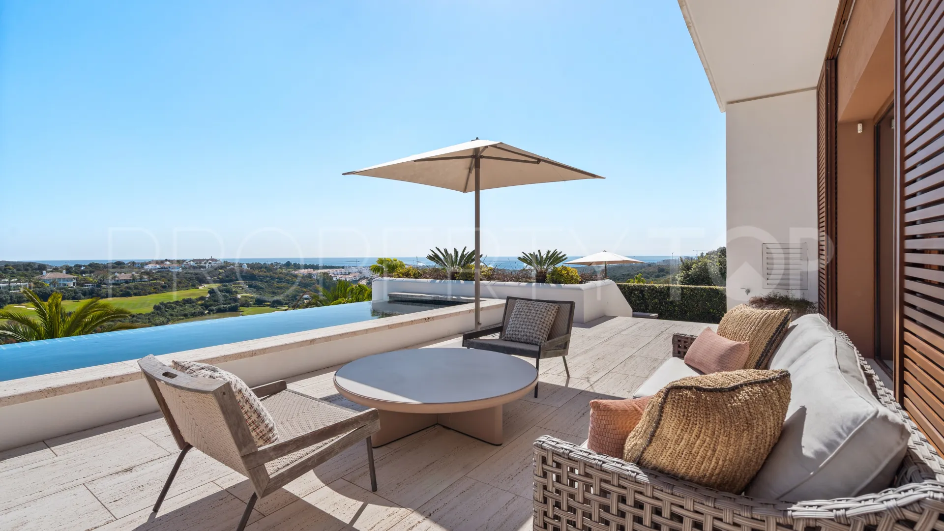 Se vende villa en Finca Cortesin