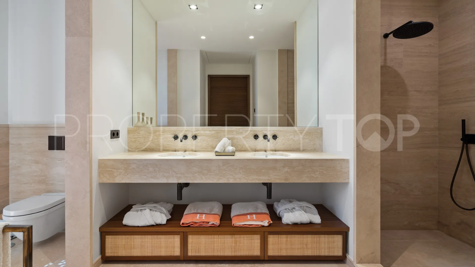 Se vende villa en Finca Cortesin