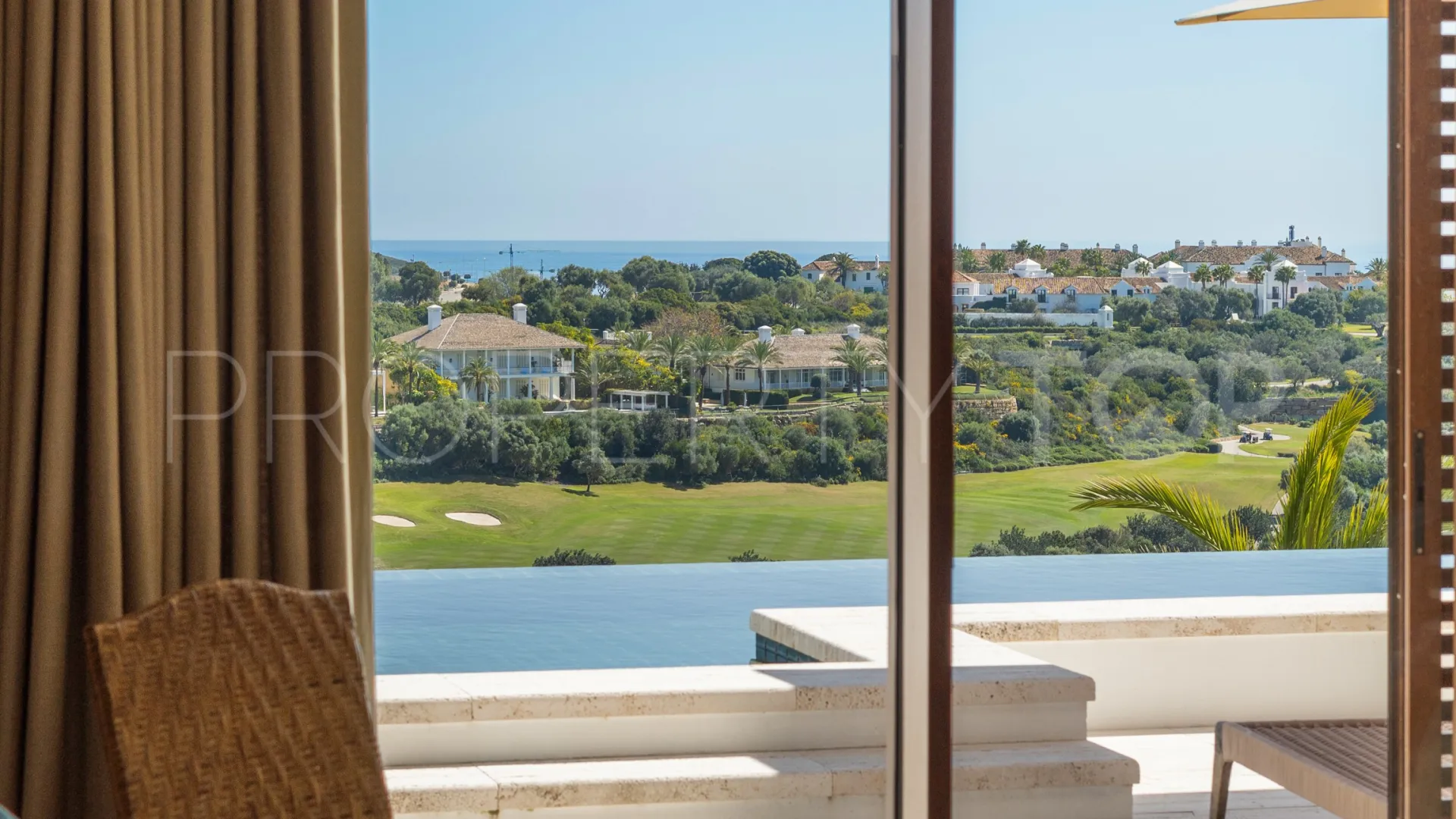 Se vende villa en Finca Cortesin