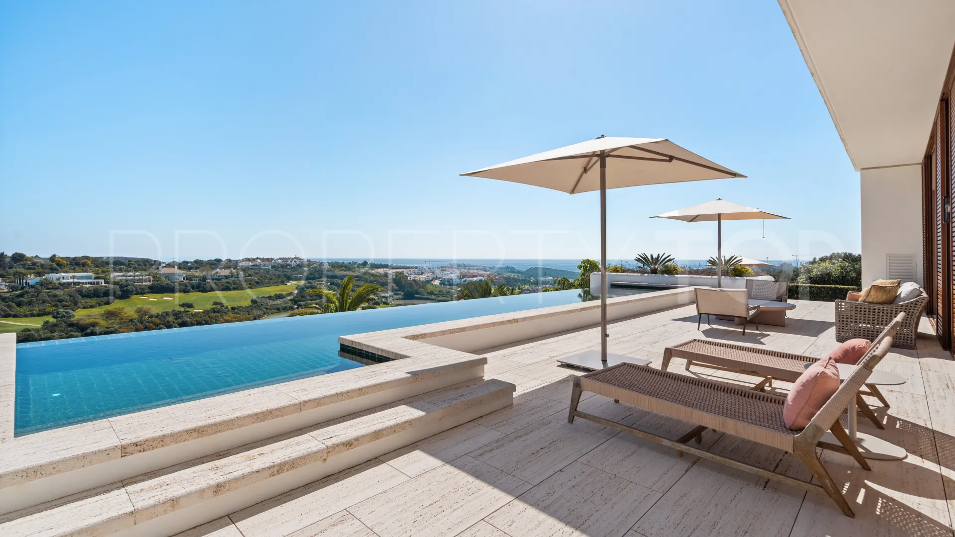 Se vende villa en Finca Cortesin