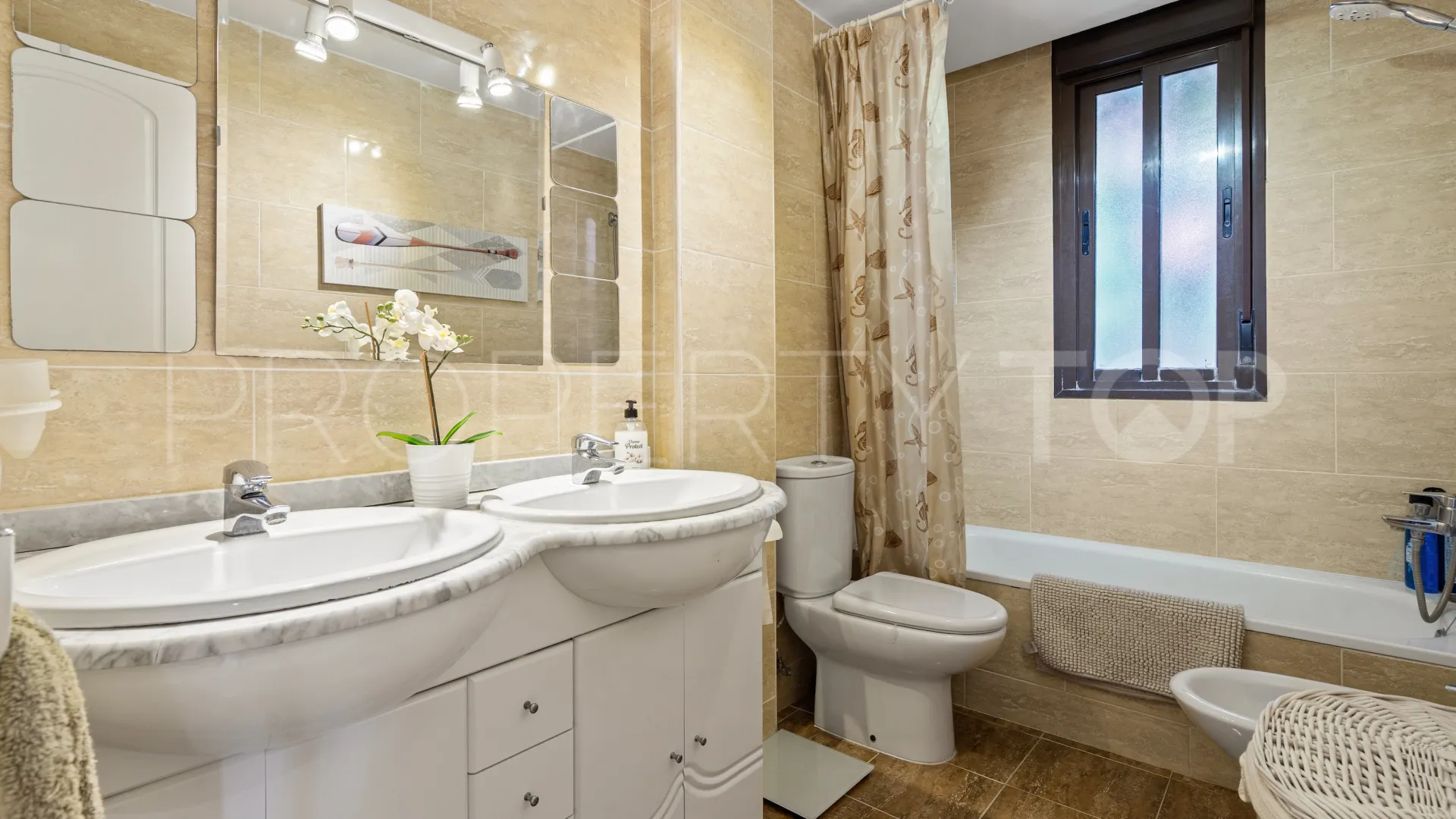 For sale Majestic 2 bedrooms apartment