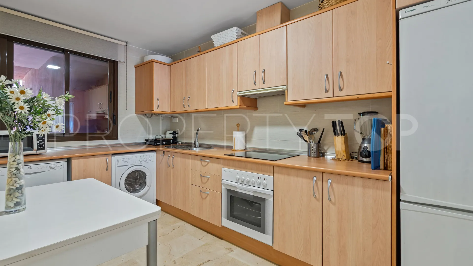 For sale Majestic 2 bedrooms apartment