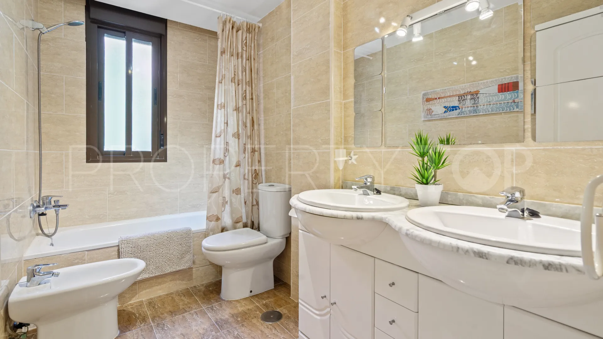 For sale Majestic 2 bedrooms apartment