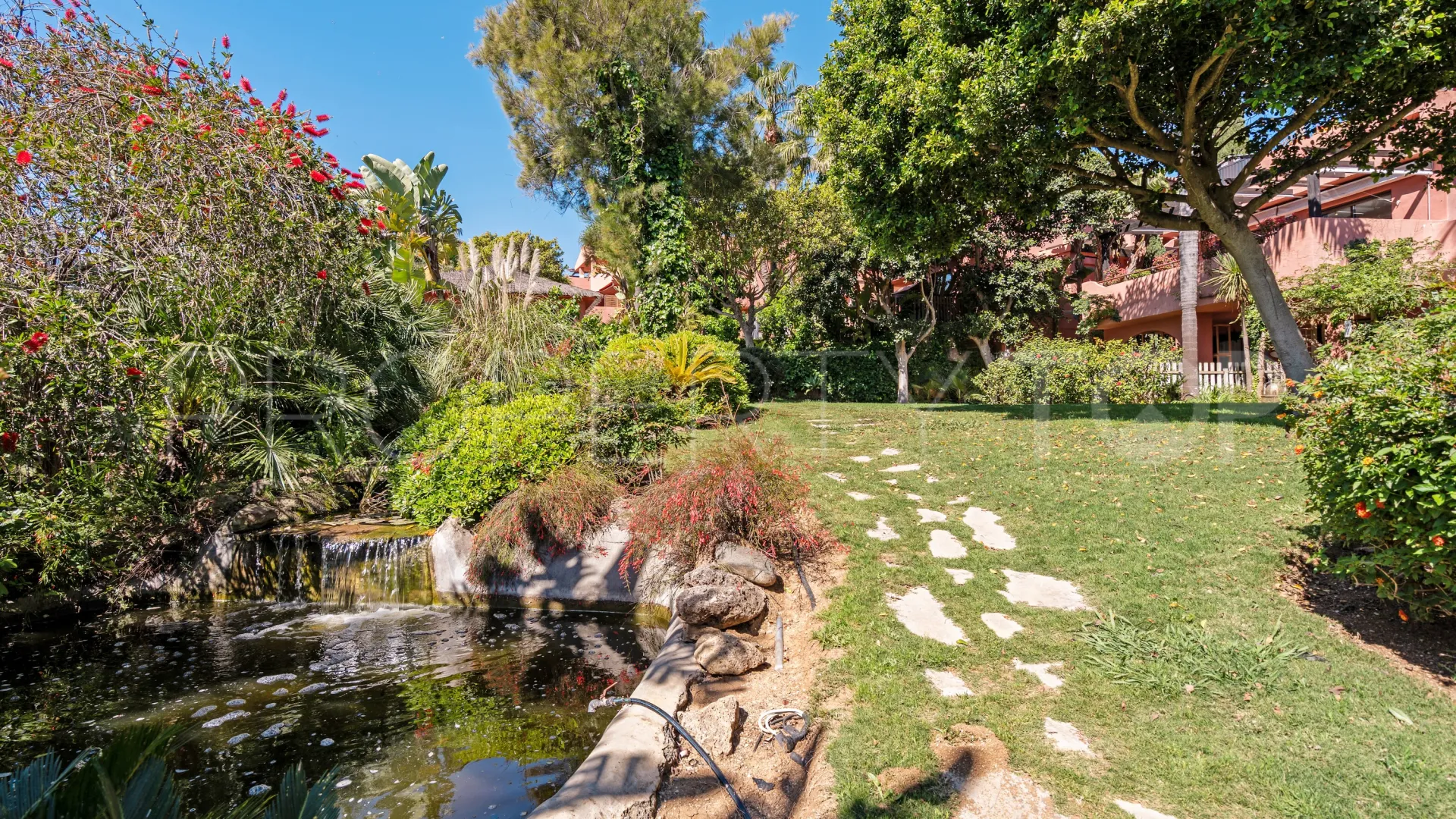 For sale Majestic 2 bedrooms apartment
