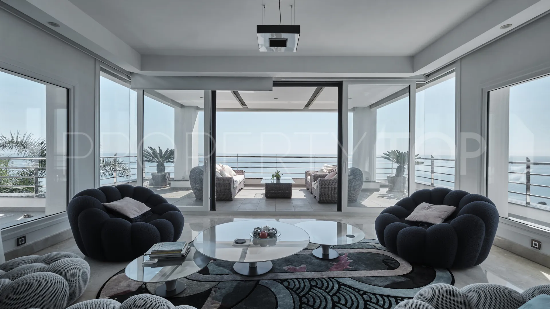 5 bedrooms villa in Manilva for sale