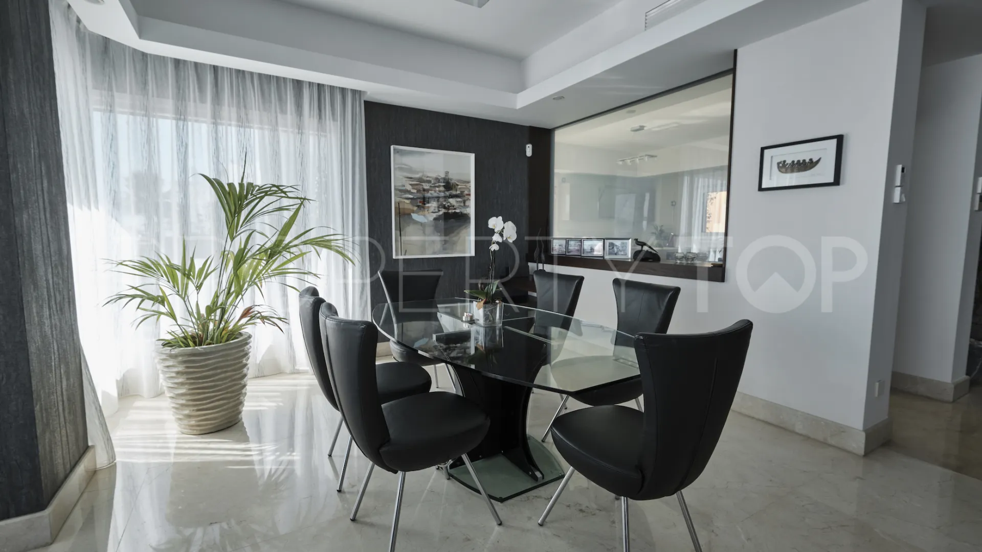 5 bedrooms villa in Manilva for sale