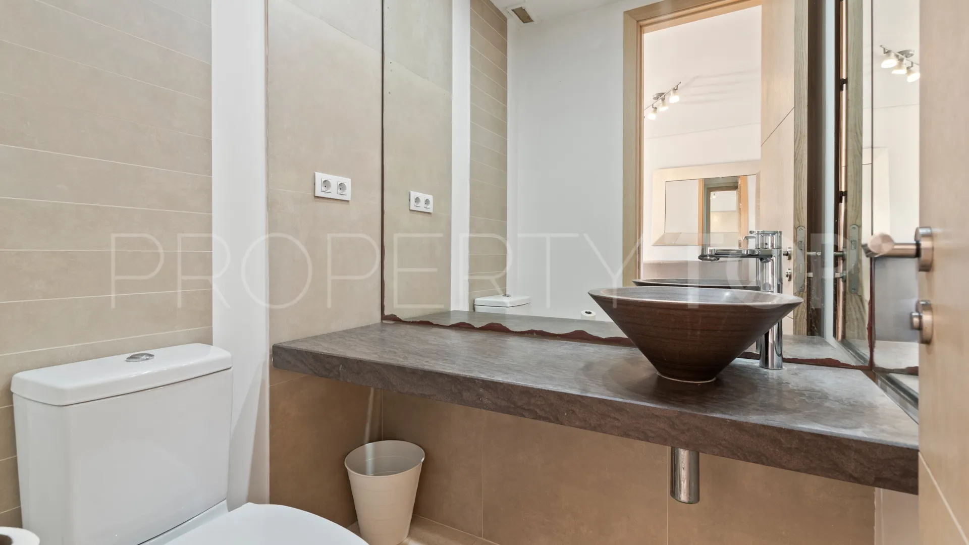 For sale ground floor apartment in Ribera del Marlin with 3 bedrooms