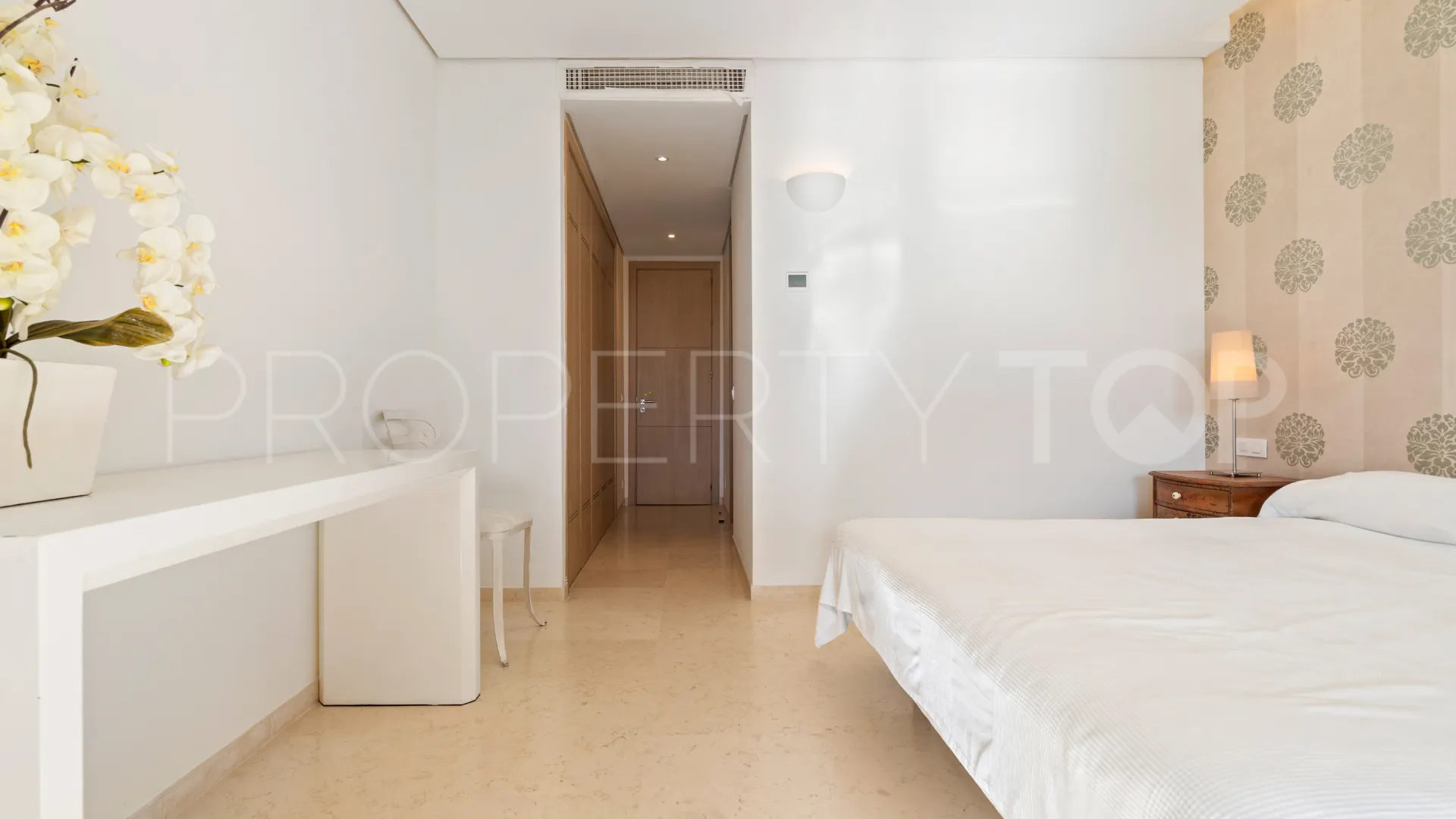 For sale ground floor apartment in Ribera del Marlin with 3 bedrooms