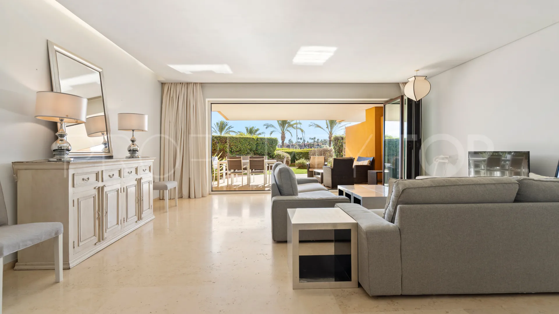 For sale ground floor apartment in Ribera del Marlin with 3 bedrooms