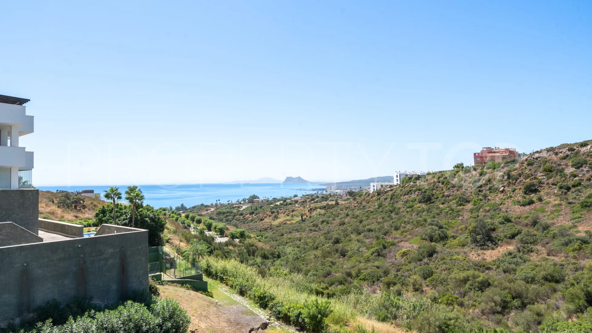 For sale ground floor apartment in Bahia de las Rocas
