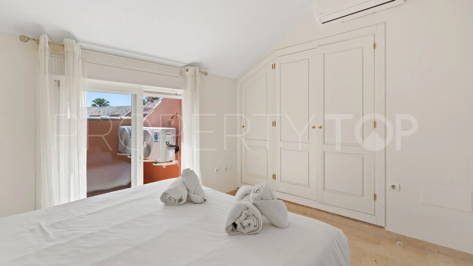 3 bedrooms La Fragata duplex penthouse for sale
