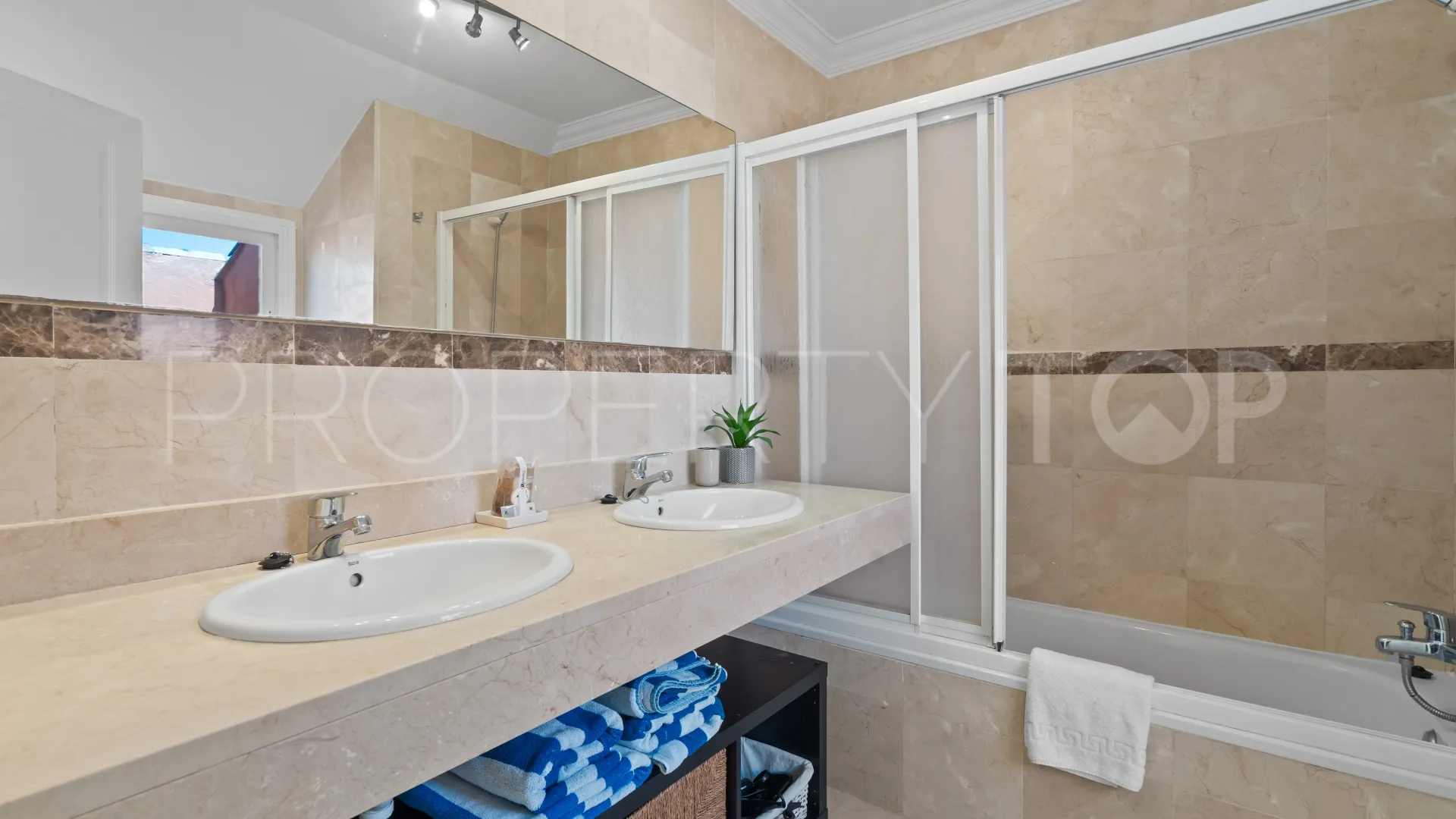 3 bedrooms La Fragata duplex penthouse for sale