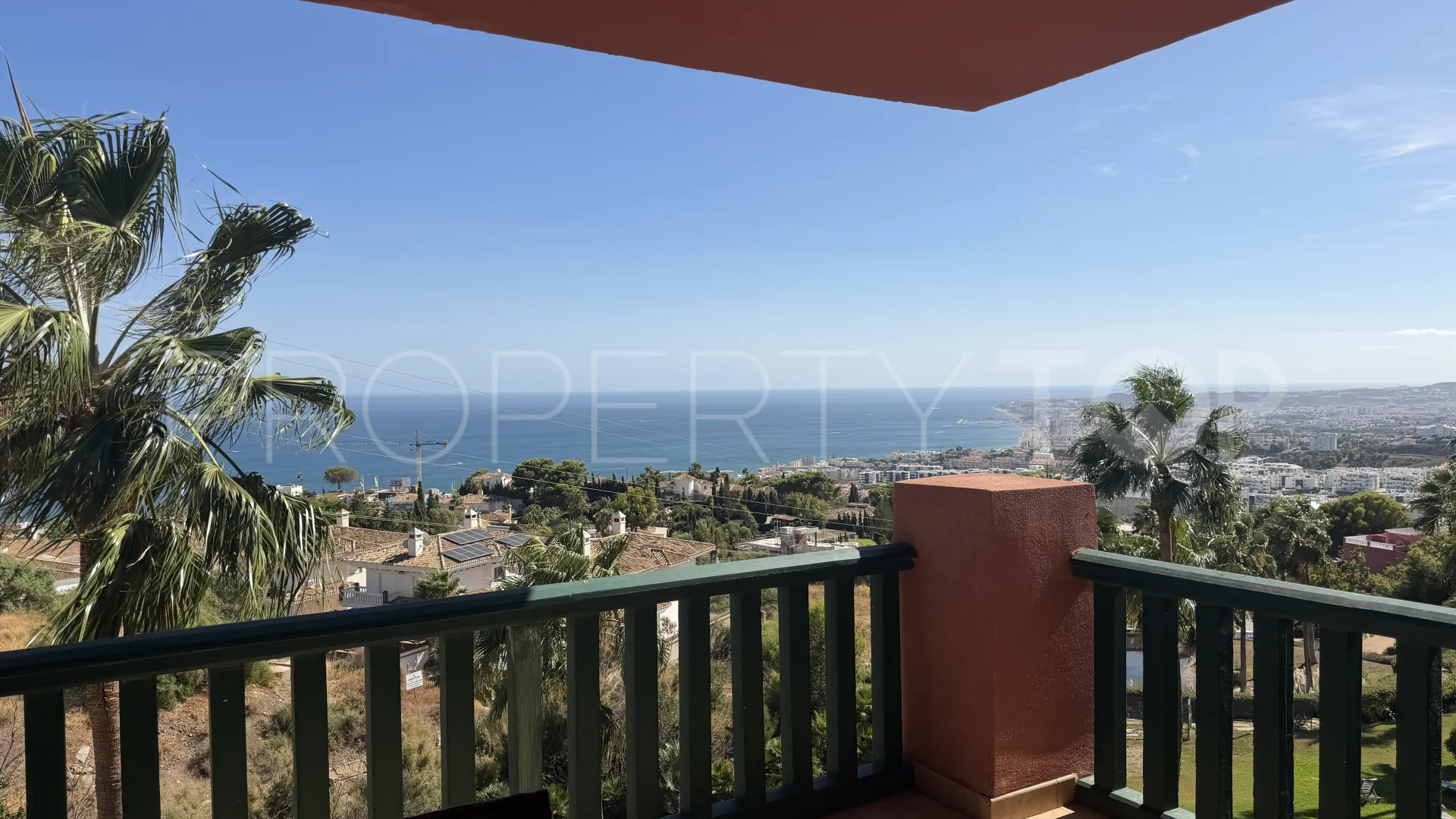 Buy 2 bedrooms apartment in Reserva del Higuerón