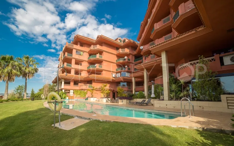 Buy 2 bedrooms apartment in Reserva del Higuerón