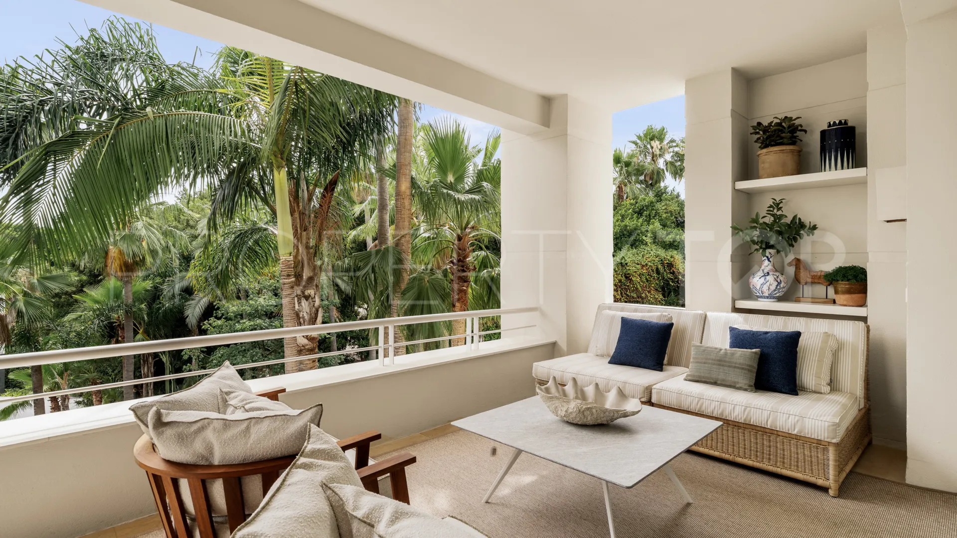 For sale apartment in Nagüeles