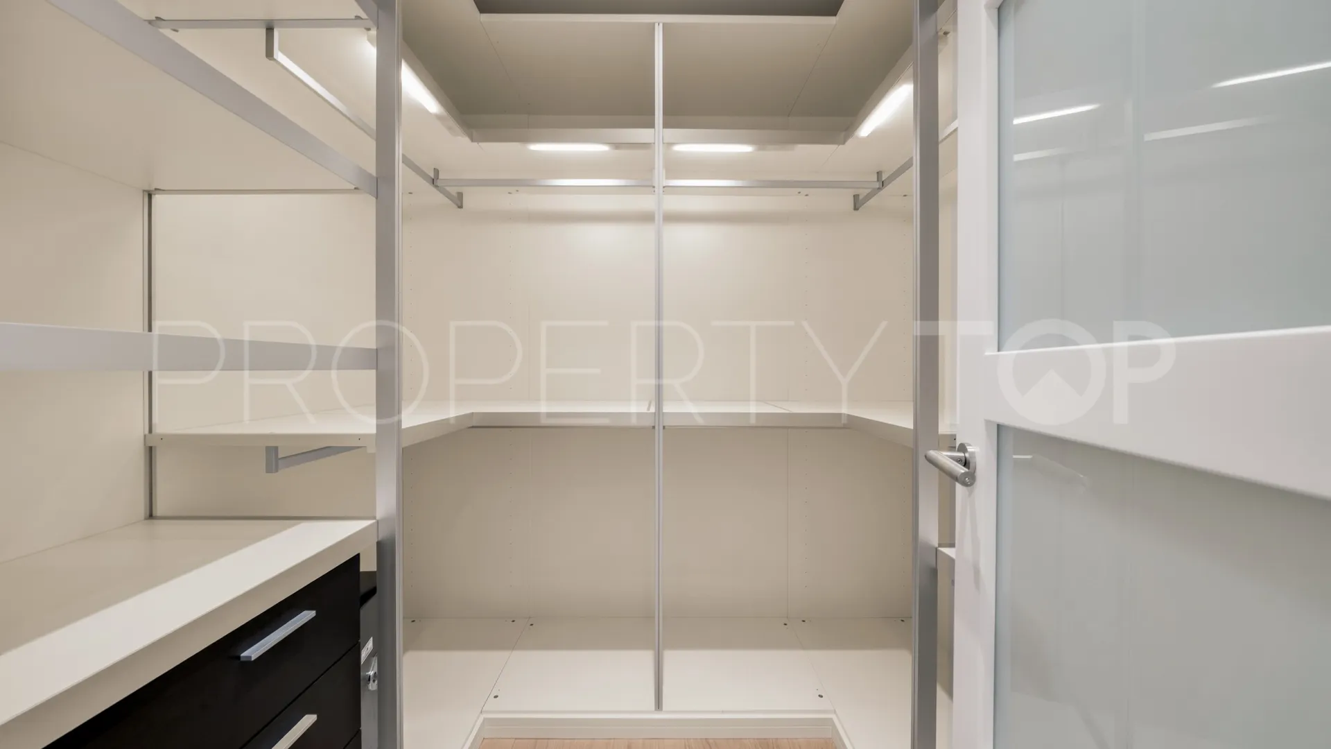 For sale apartment in Nagüeles