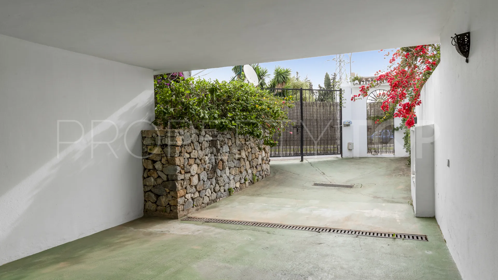 Adosado en venta con 4 dormitorios en Marbella - Puerto Banus