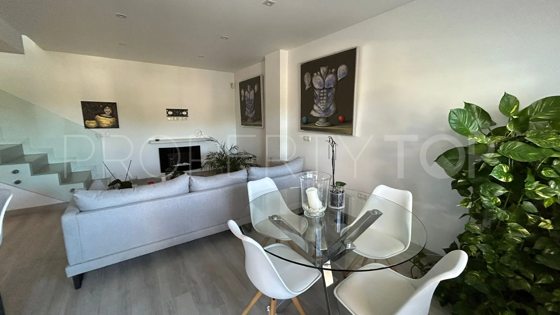 Comprar atico duplex en Los Pinos de Nagüeles con 3 dormitorios