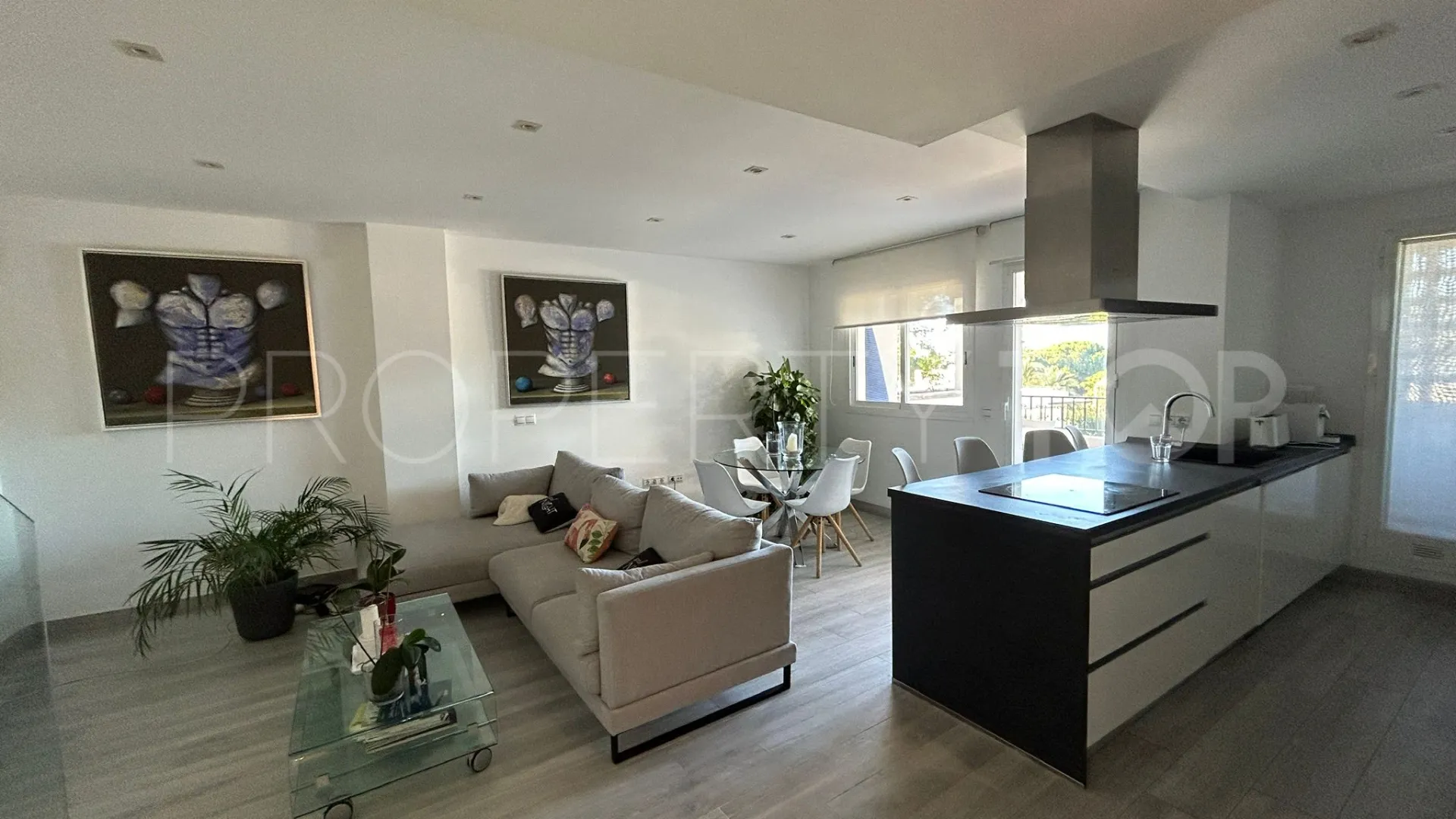 Comprar atico duplex en Los Pinos de Nagüeles con 3 dormitorios