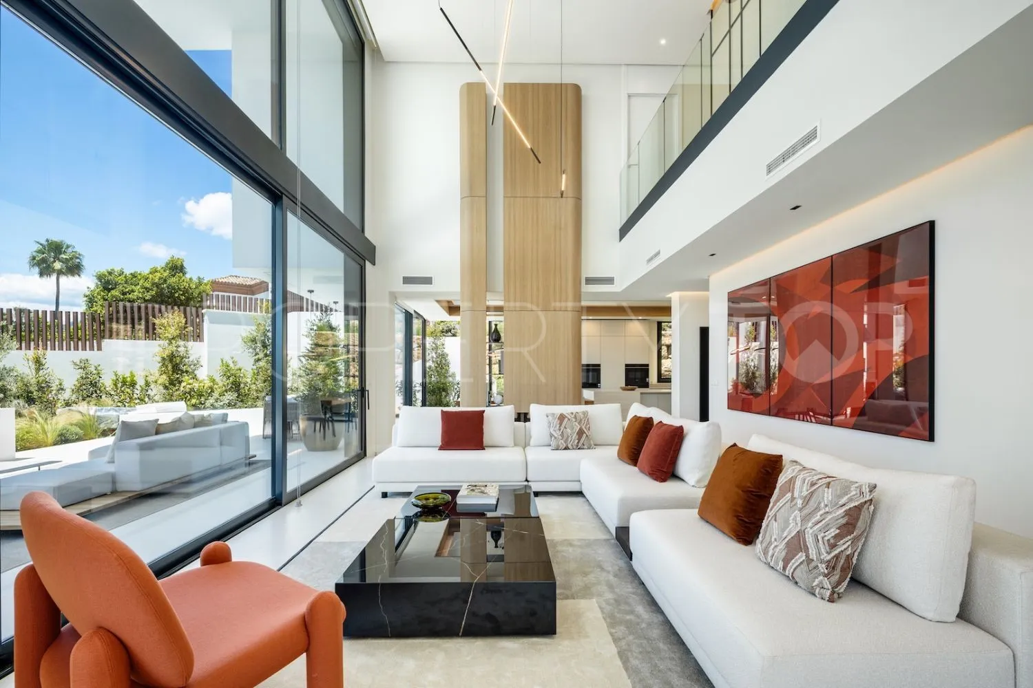 Marbella 5 bedrooms villa for sale